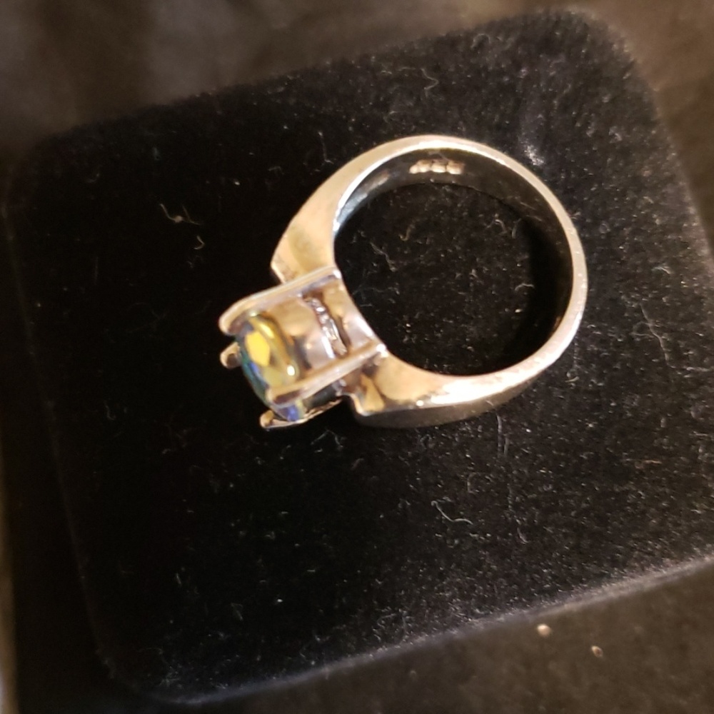 Ring - Picture 2 of 3